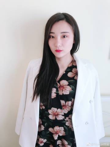 财晗曦曦的微博